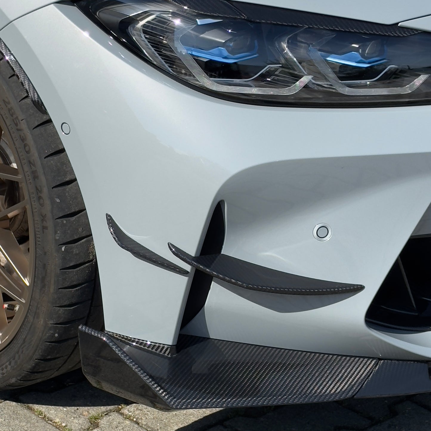 MAX CARBON Aero Flick Dry Carbon Prepreg passend für BMW M3 G80 G81 M4 G82 G83 V3