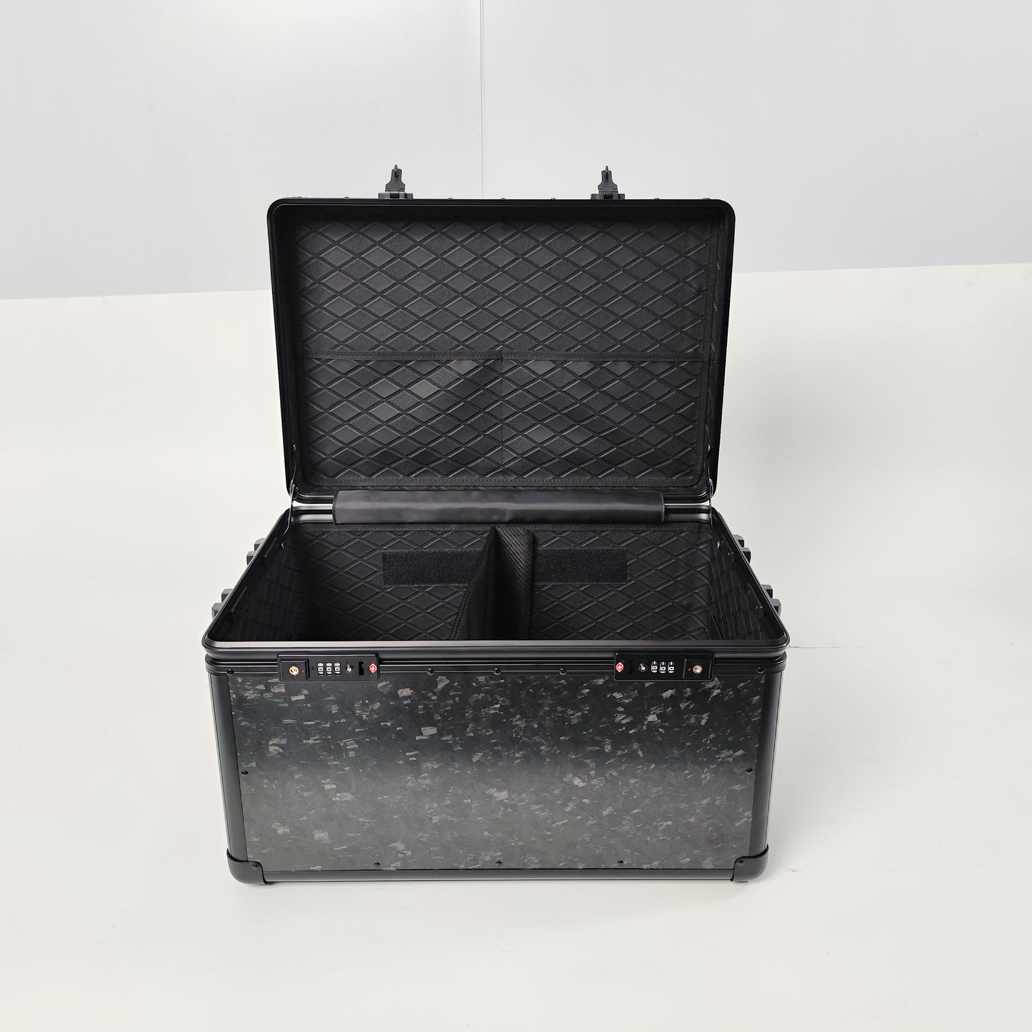 MC MAX CARBON Lifestyle Étui de moto en carbone véritable forgé, étui supérieur de voiture avec serrure TSA