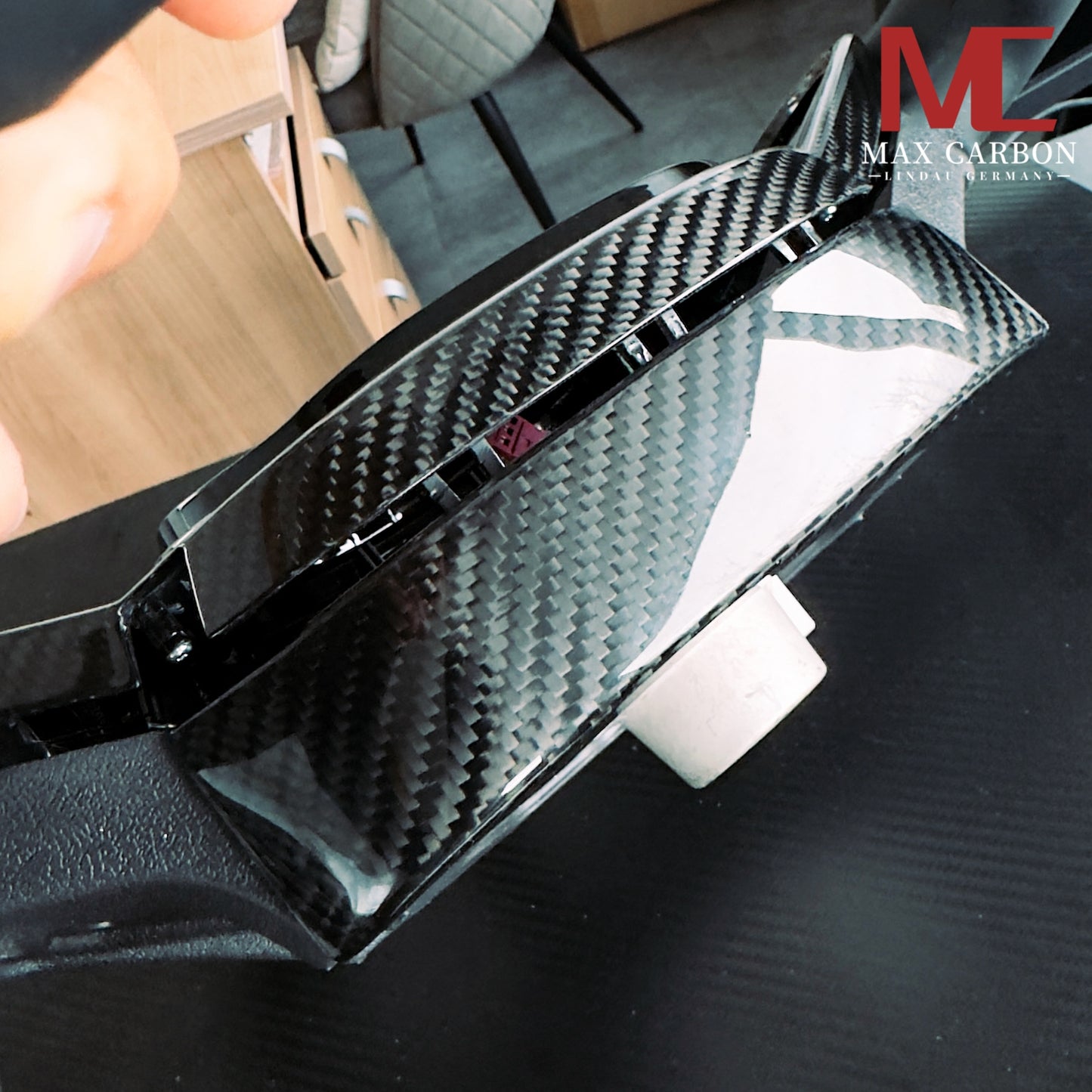 MAX CARBON Dry Carbon Prepreg Steering Wheel Upper Cover Clasp Replacement for BMW M2 G87 M3 G80 G81 M4 G82 G83 M5 F90 M8 F92 F93 F91 X3M F97 X4M F98 X5M F95 X6M F96 XM