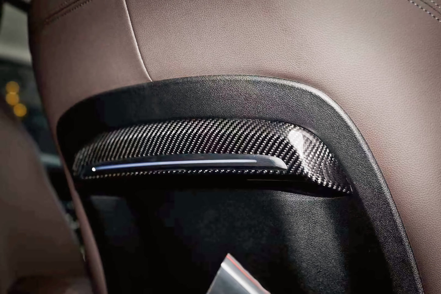 Ensemble de housses de siège MAX CARBON Performance 2 pièces pour BMW G01 G02 G05 G06 G20 G21 G22 G23 G26 avec LED sur le siège