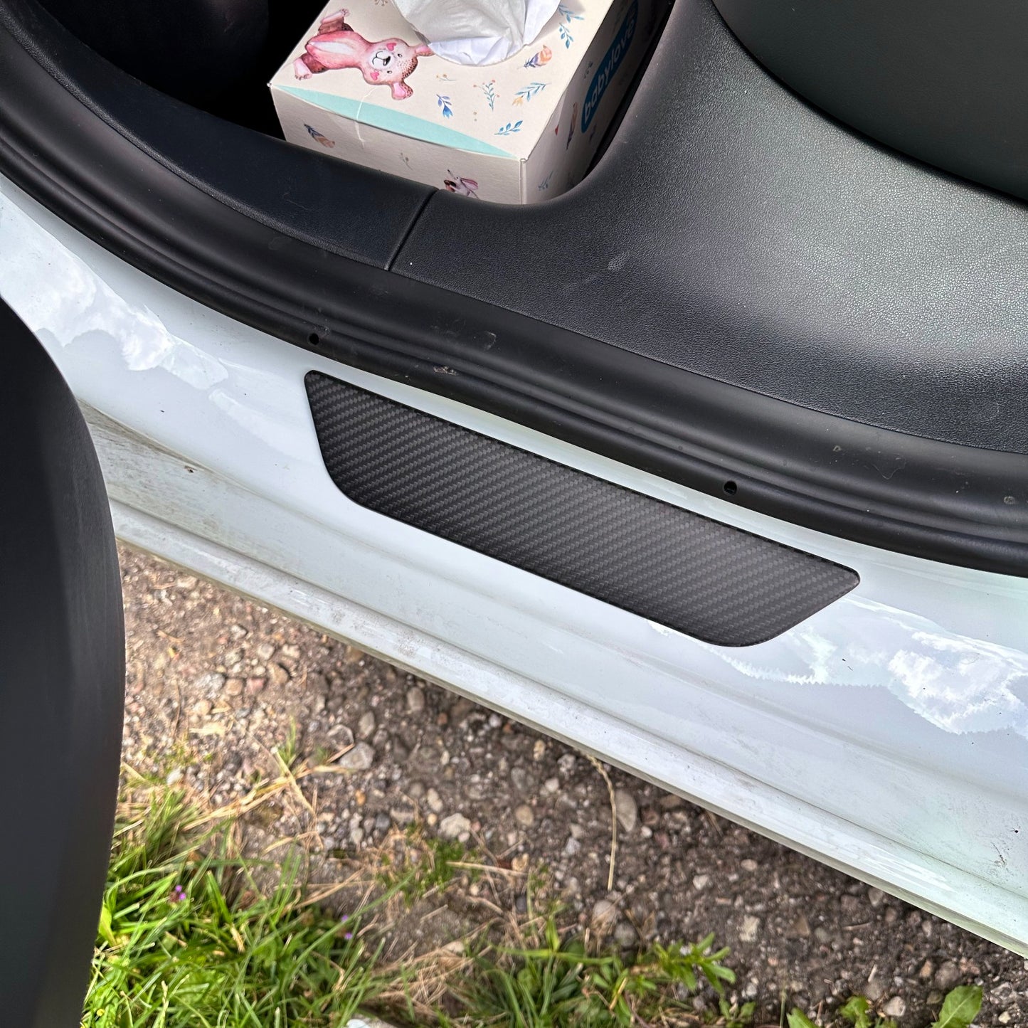 Fixation de garniture de seuil de porte MAX CARBON Performance DOOR dans un ensemble pour TESLA MODEL 3 MODEL Y