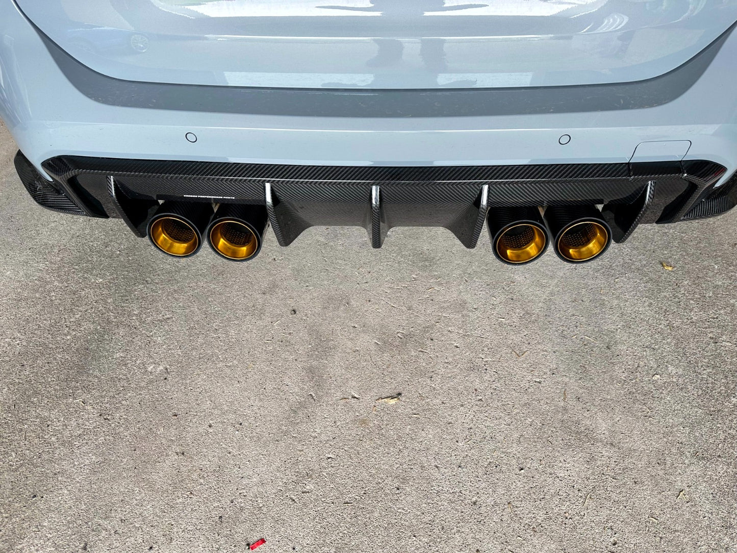Couvercle de tuyau d'échappement de remplacement MAX CARBON pour BMW M2 M3 M4 G80 G81 G82 G83 G87 avec couvercles d'échappement d'origine 