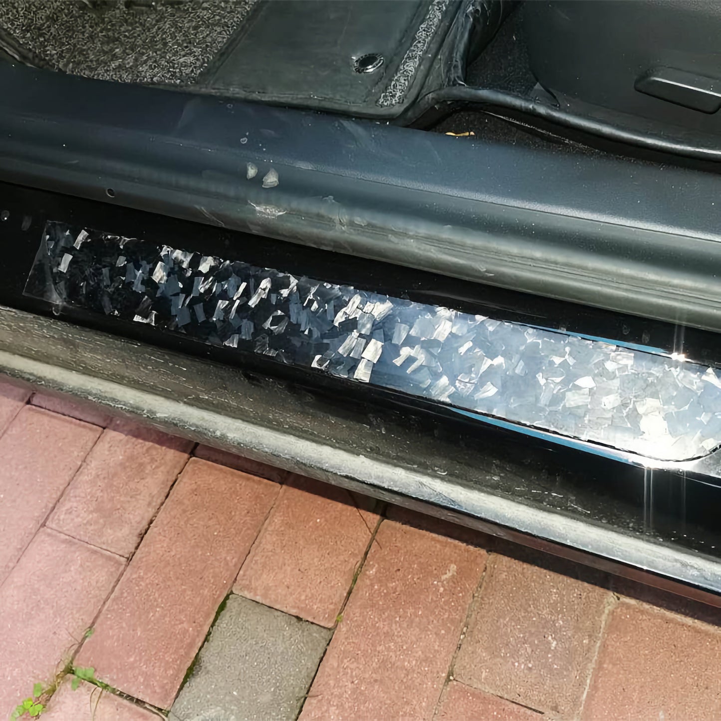 Fixation de garniture de seuil de porte MAX CARBON Performance DOOR dans un ensemble pour TESLA MODEL 3 MODEL Y