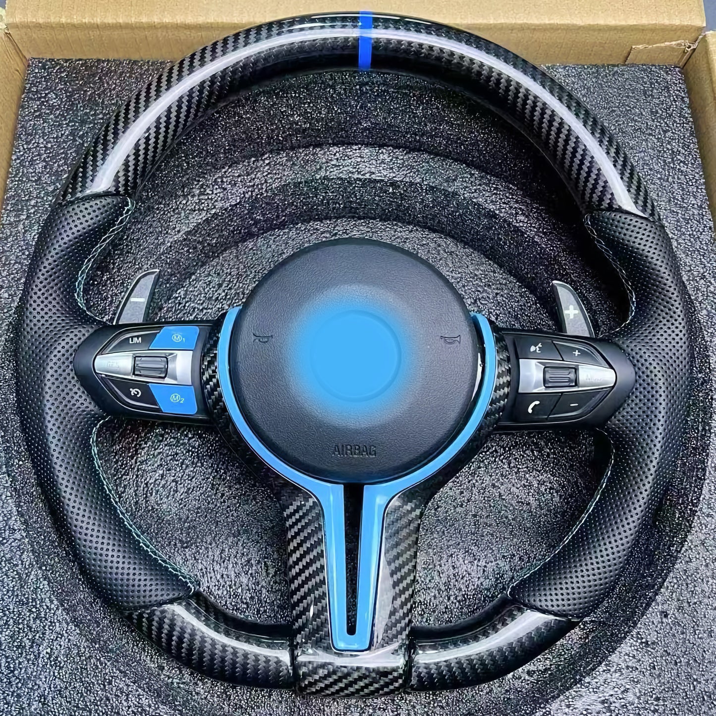 MAX CARBON Dry Carbon Lenkrad Ersatz für BMW M2 M3 M4 F87 F80 F82 F83  ohne Airbag und Tasten