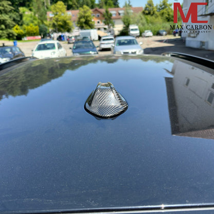 Cache antenne aileron de requin en carbone sec MAX CARBON pour BMW Série 3 G21 M3 G81 X3 G01 X4 G02 X5 G05 X6 G06 X7 G07