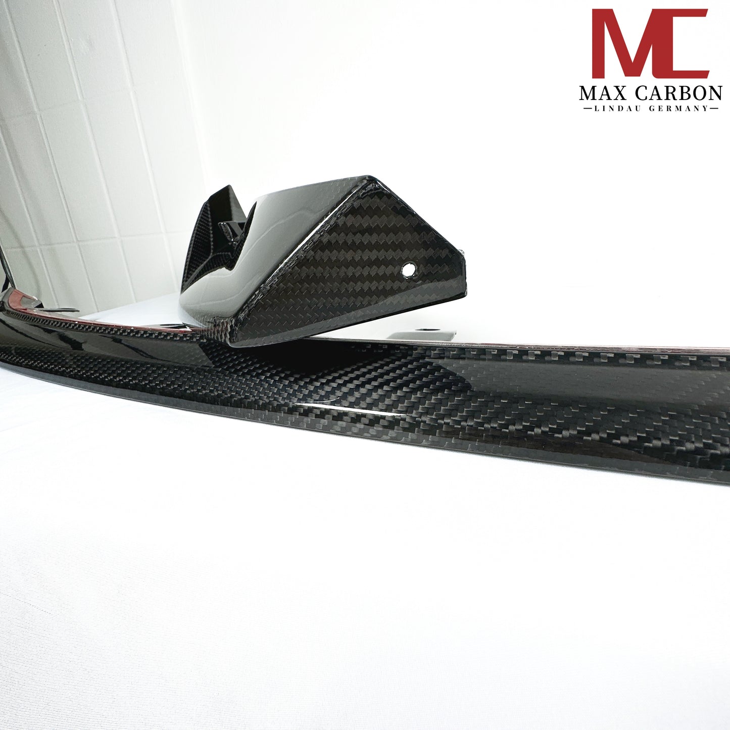 Jeu de lèvre avant de fixation avant MAX CARBON Performance DRY CARBON pour BMW G80 G81 G82 G83 M3 M4 CSL 