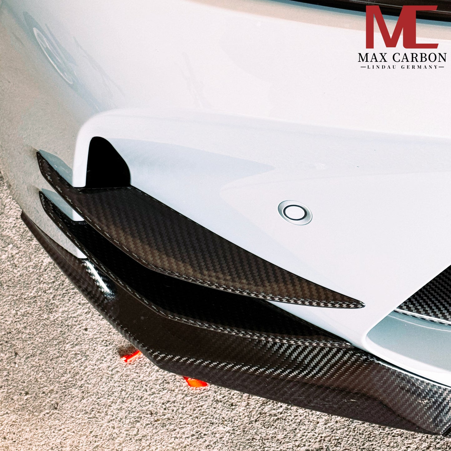 MAX CARBON Performance Aero Flick Dry Carbone Préimprégné pour BMW M3 G80 G81 M4 G82 G83 V2