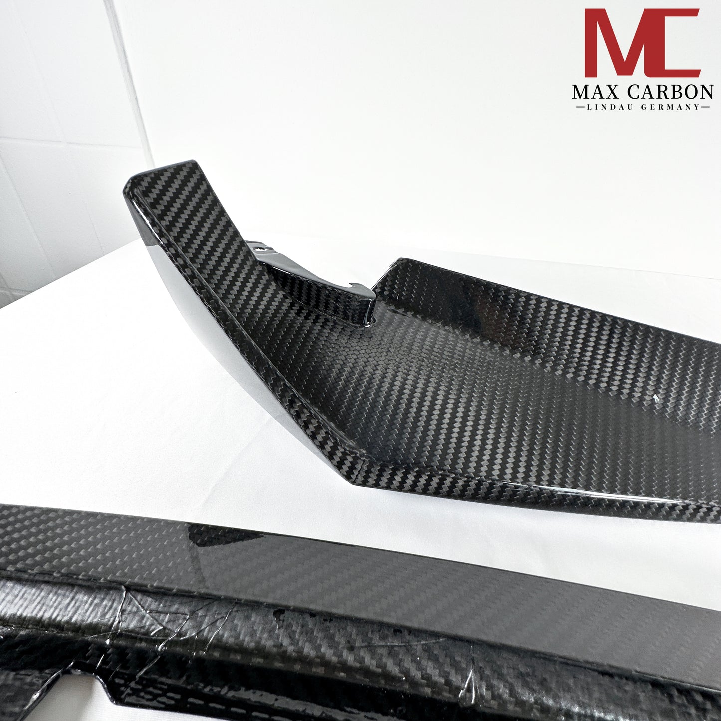 Jeu de lèvre avant de fixation avant MAX CARBON Performance DRY CARBON pour BMW G80 G81 G82 G83 M3 M4 CSL 