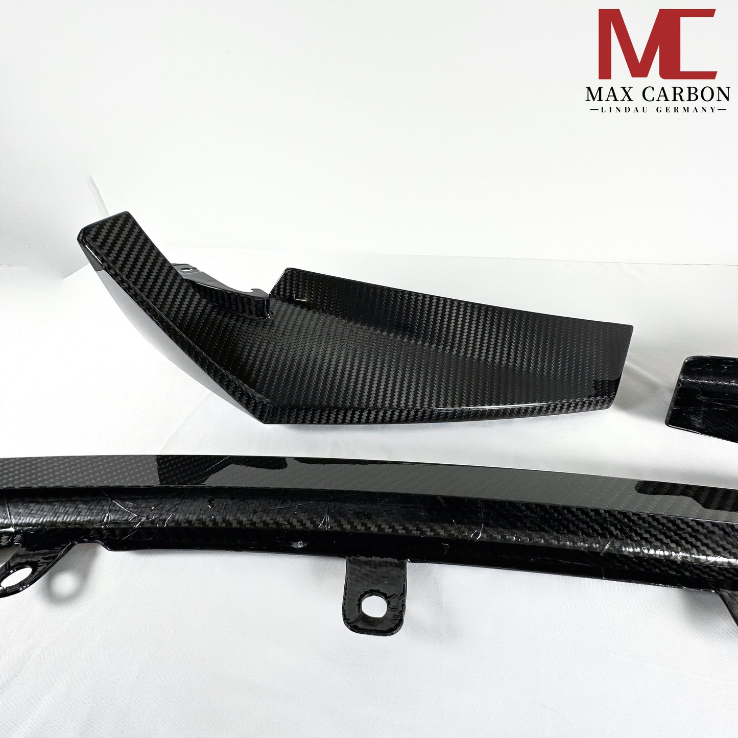 Jeu de lèvre avant de fixation avant MAX CARBON Performance DRY CARBON pour BMW G80 G81 G82 G83 M3 M4 CSL 