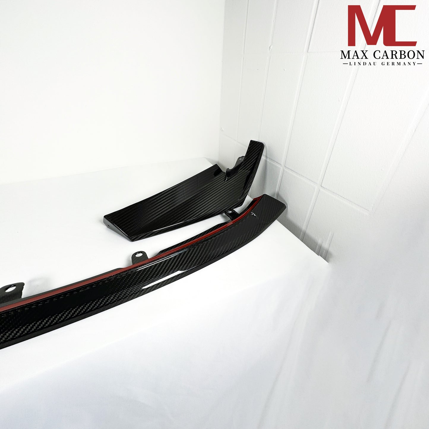 Jeu de lèvre avant de fixation avant MAX CARBON Performance DRY CARBON pour BMW G80 G81 G82 G83 M3 M4 CSL 