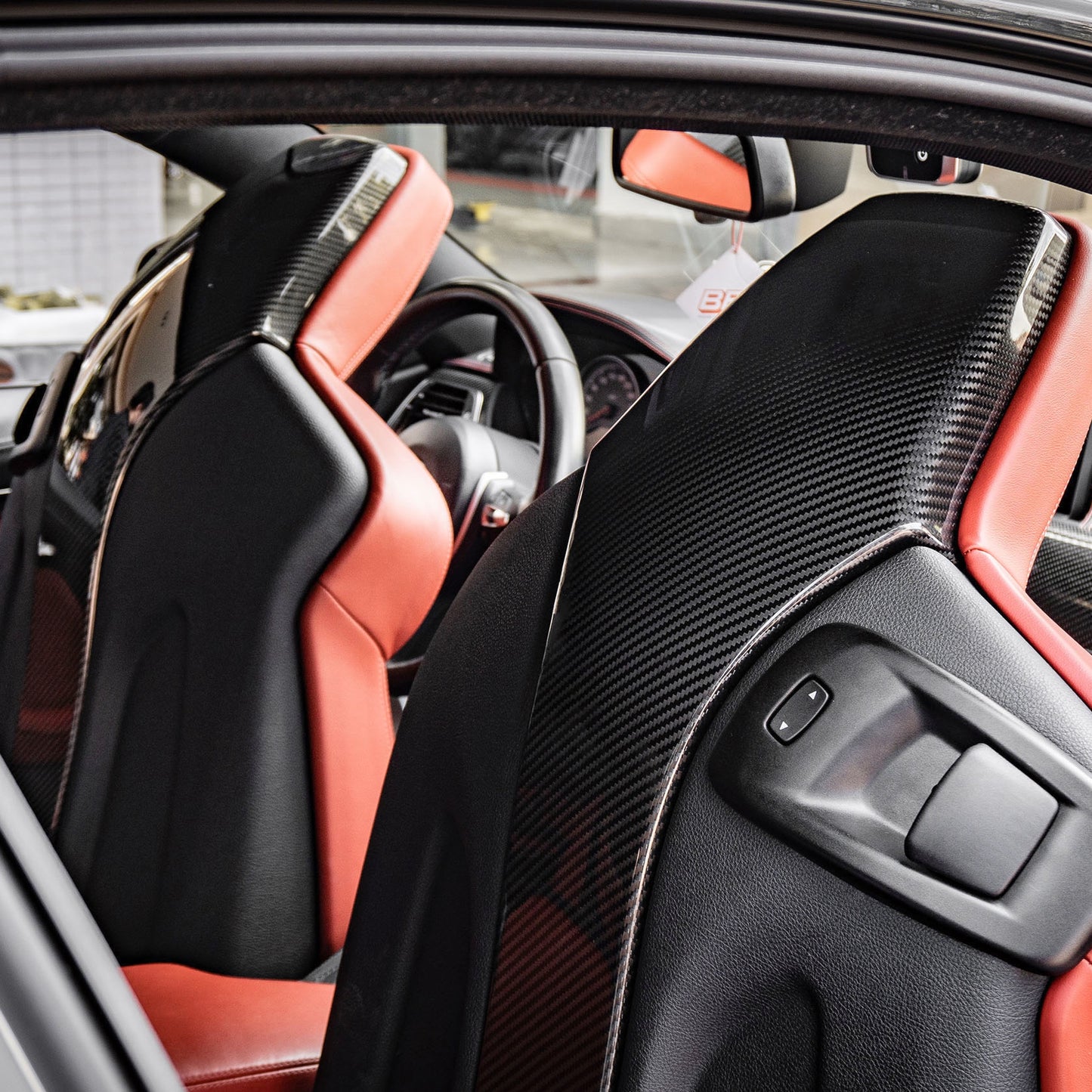 MAX CARBON Dry Carbon Prepreg Sitz Abdeckung Cover passend für BMW M2 Competition F87 M3 F80 M4 F82 F83