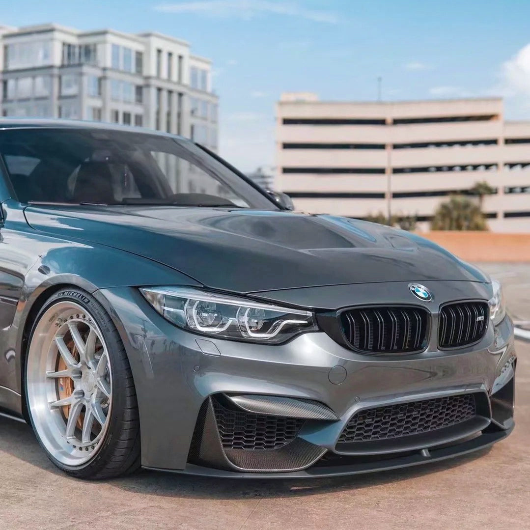 MC Dry Carbon Prepreg Performance Set couvre la fixation du becquet supérieur avant pour BMW M3 F80 M4 F82 F83