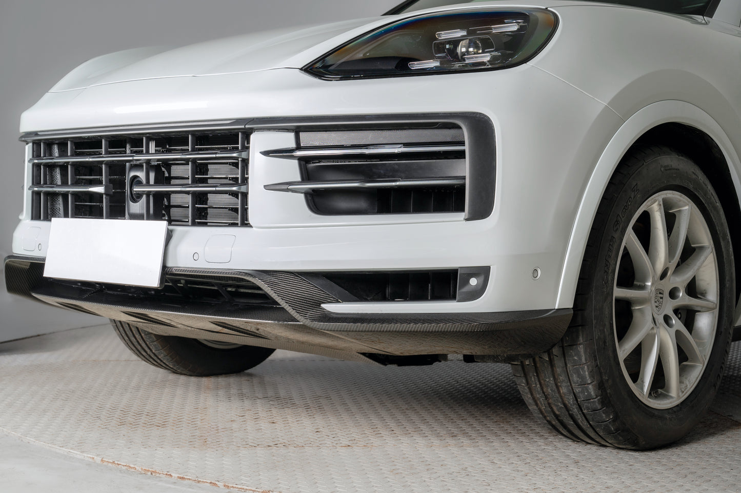Lèvre avant MAX CARBON DRY Carbone pour Porsche Cayenne S GTS 9YA 9Y0 Facelift GT Sport Style