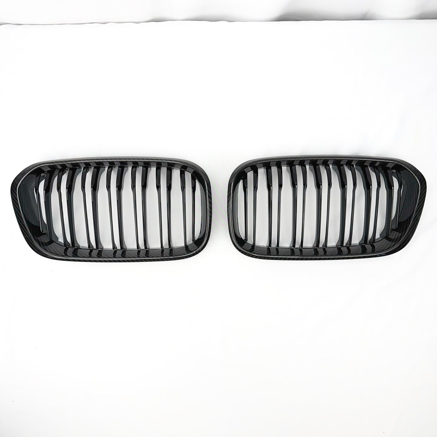 MC MAX CARBON echt Dry Carbon Kühlergrill Grille Nieren für BMW F20 F21 M140i M135i