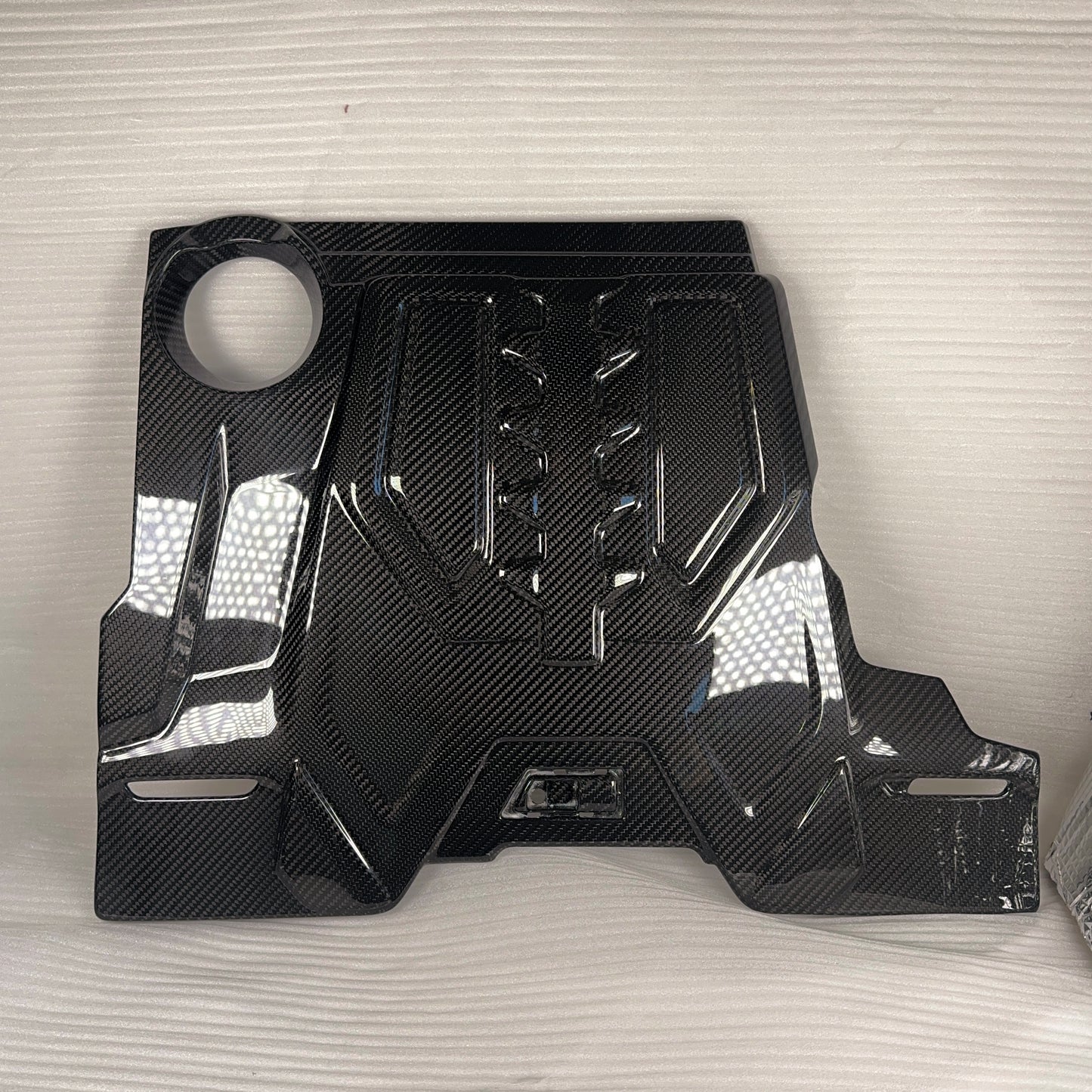 MAX CARBON Performance Trockencarbon Motorabdeckung Motorraum Ersatz für BMW M5 F90 M8 F91 F92 F93