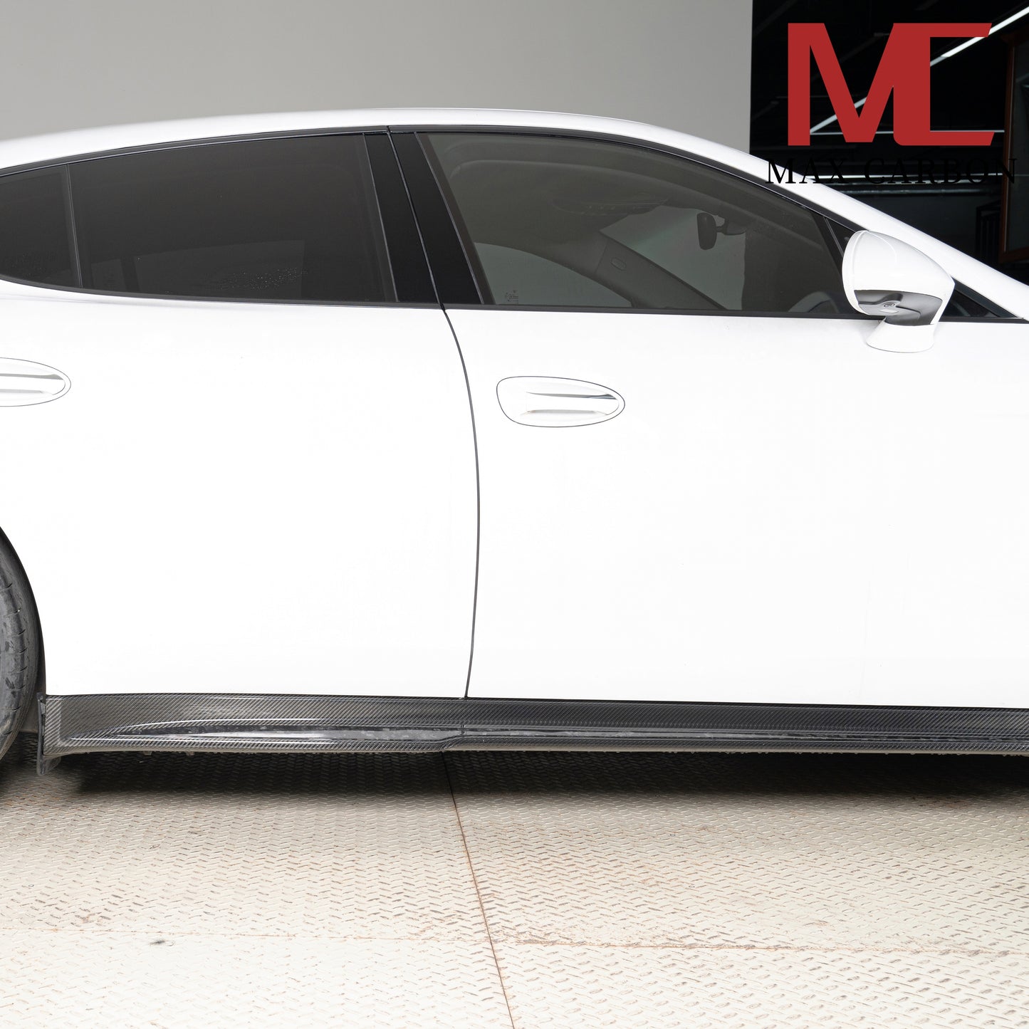 MAX CARBON DRY CARBON Seitenschweller Seiten passend für Porsche Panamera 970