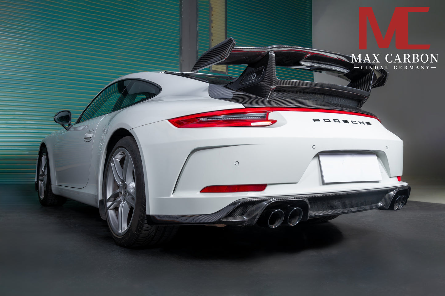 MAX CARBON DRY Carbon rear wing spoiler including seat plates suitable for Porsche 911 991 