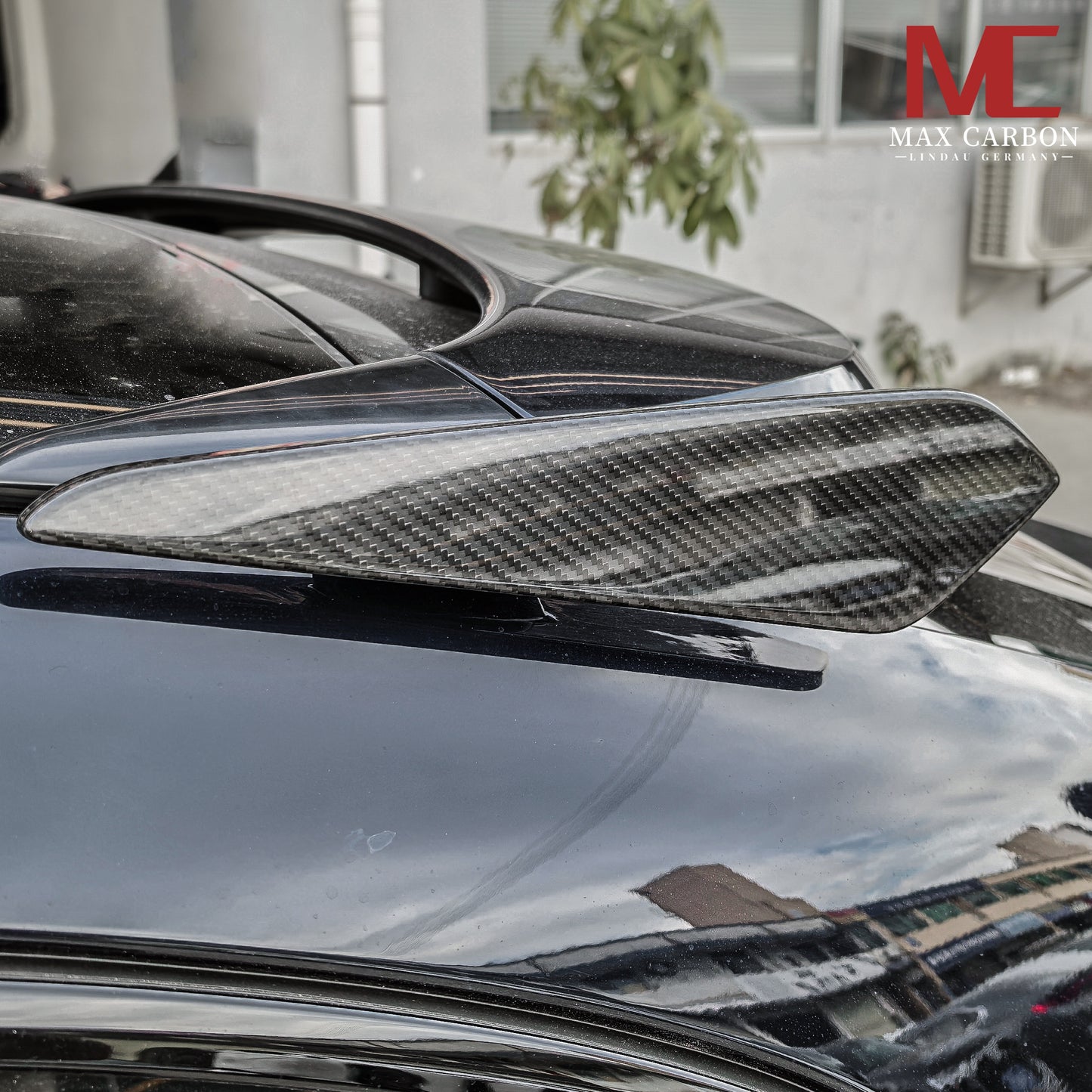 MAX CARBON DRY Carbon roof spoiler for Porsche Cayenne SUV 9YA