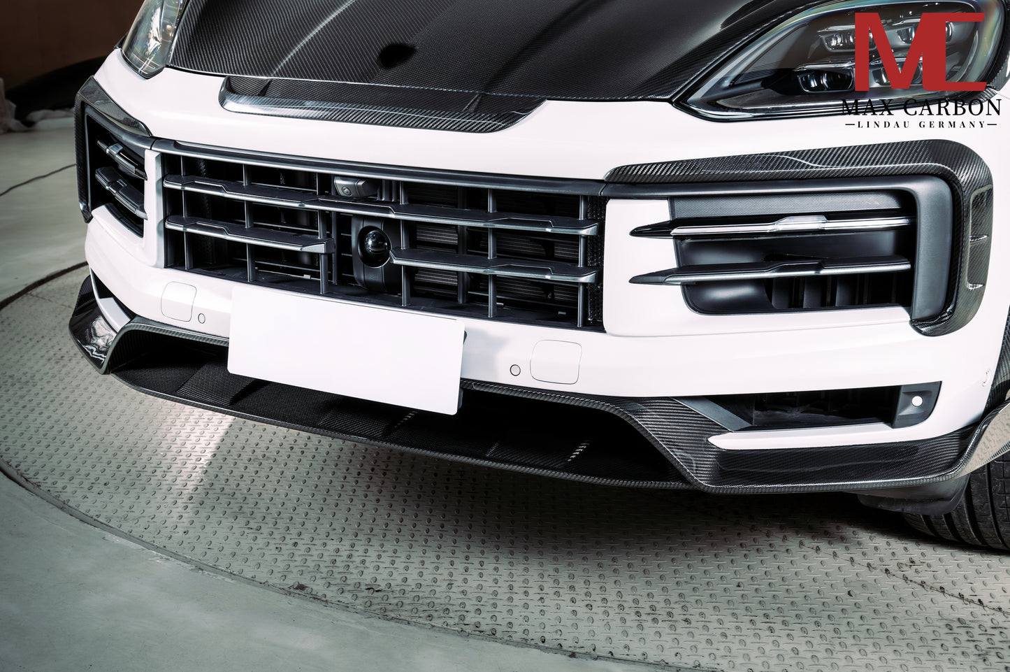 MAX CARBON DRY Carbon front lip for Porsche Cayenne S GTS 9YA .2