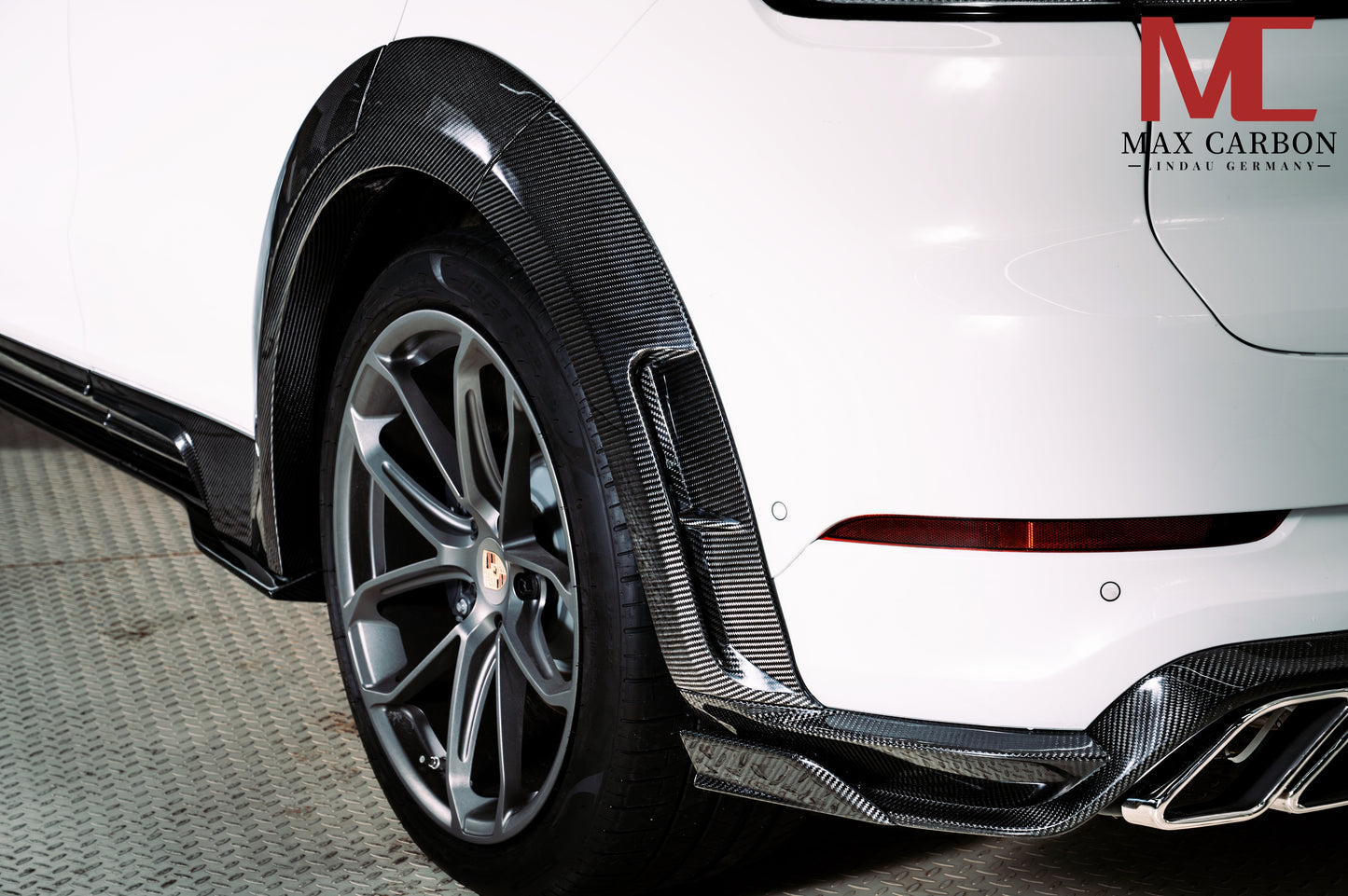Diffuseur arrière MAX CARBON DRY carbone pour Porsche Cayenne 9YA 9Y0 SUV Coupé