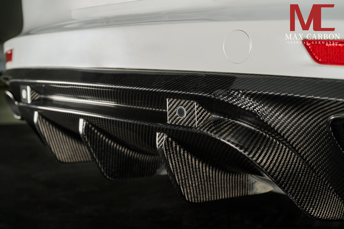 Diffuseur arrière MAX CARBON DRY CARBON adapté pour Porsche Panamera 971 971.1 971.2