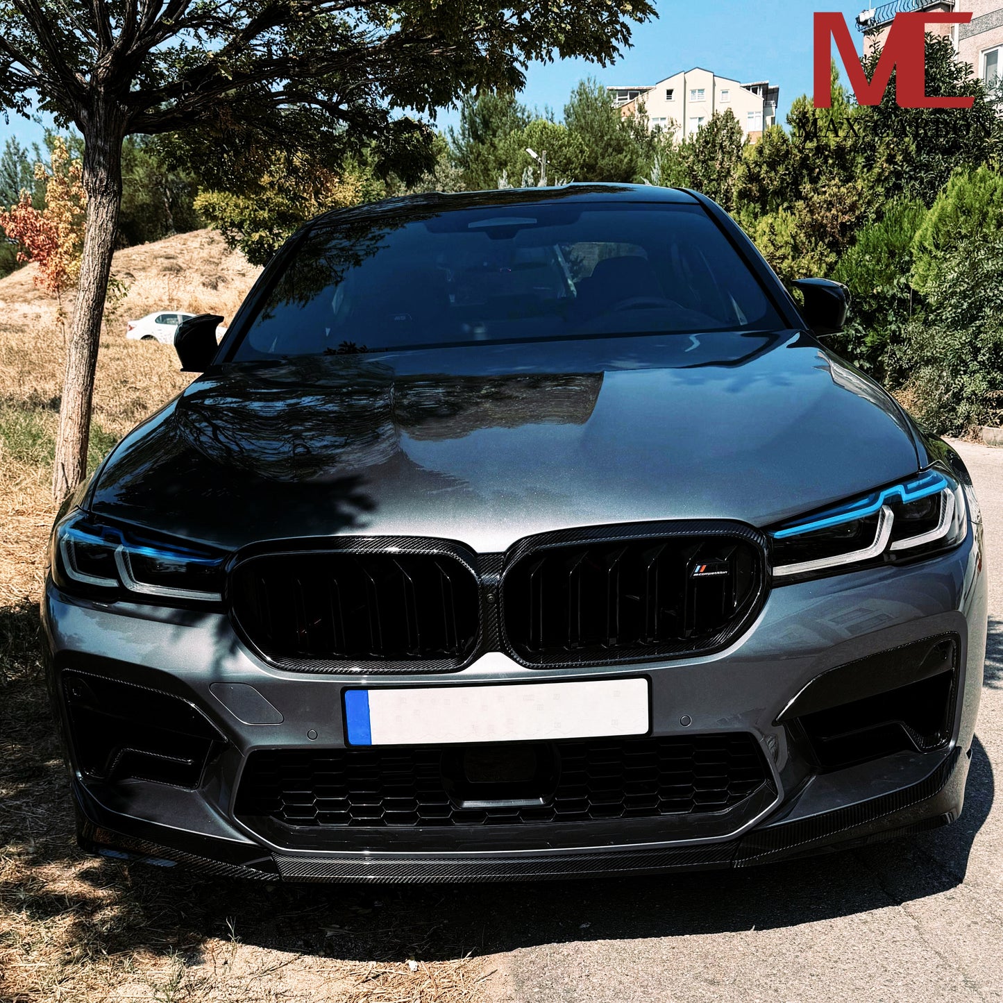 MAX CARBON Dry Carbon Front Air Intake Cover Attachment suitable for BMW M5 F90 LCI 